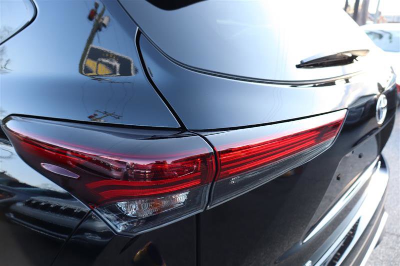 Used 2025 Toyota Highlander XSE image 27