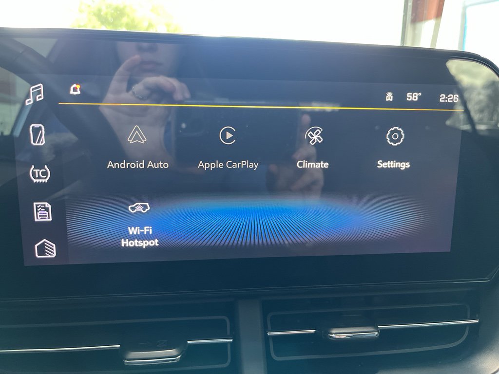 Used 2025 Chevrolet Trax LT w/ Driver Confidence Package FWD image 19