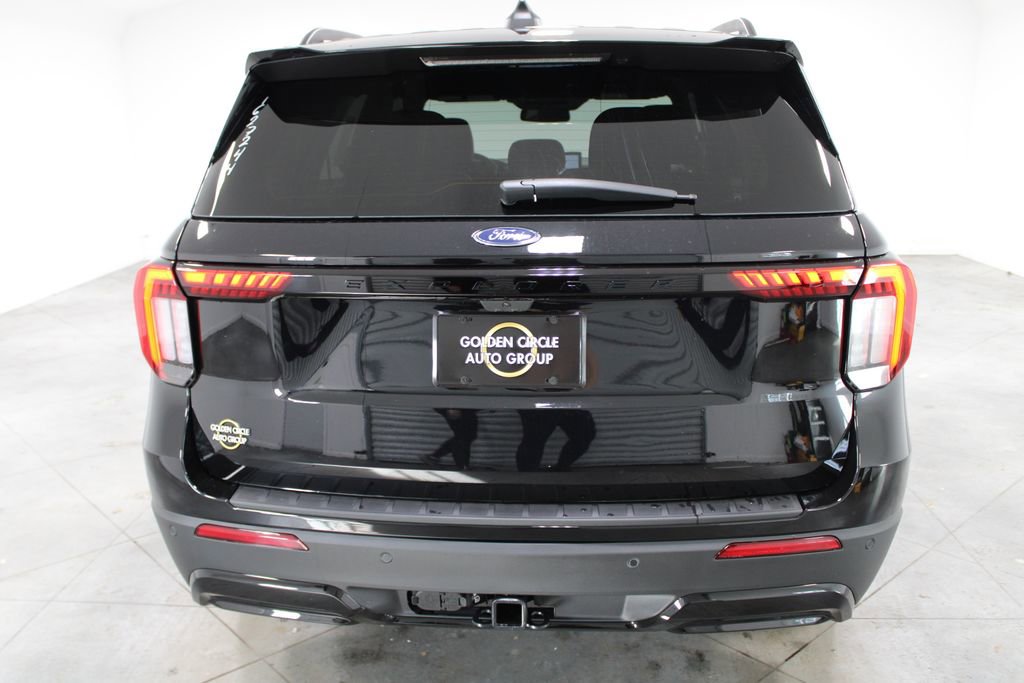 New 2026 Ford Explorer ST-Line image 7