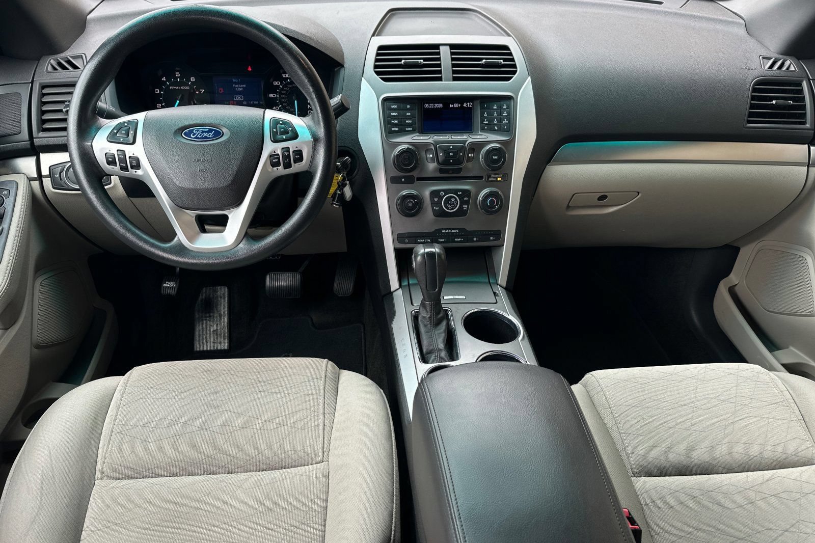 Used 2014 Ford Explorer FWD image 16
