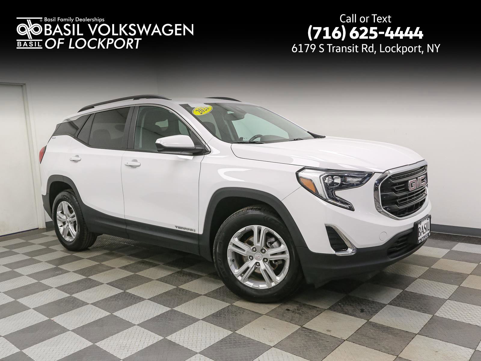 Used 2021 GMC Terrain SLE w/ Driver Convenience Package image 1