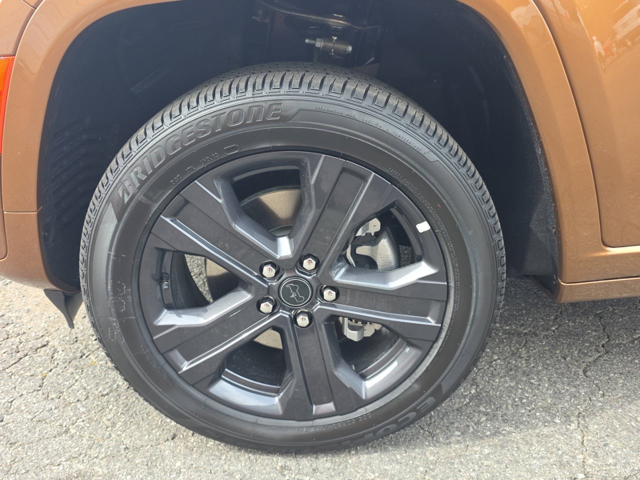 New 2027 Jeep Grand Cherokee L Limited AWD/4WD image 14
