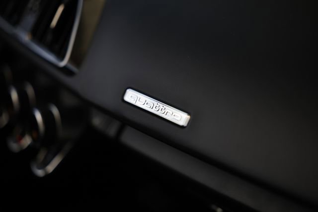 Used 2020 Audi R8 V10 w/ Carbon Exterior Package AWD/4WD image 34