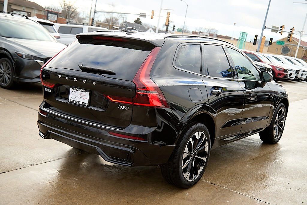 New 2026 Volvo XC60 B5 Plus w/ Protection Package Premier image 10
