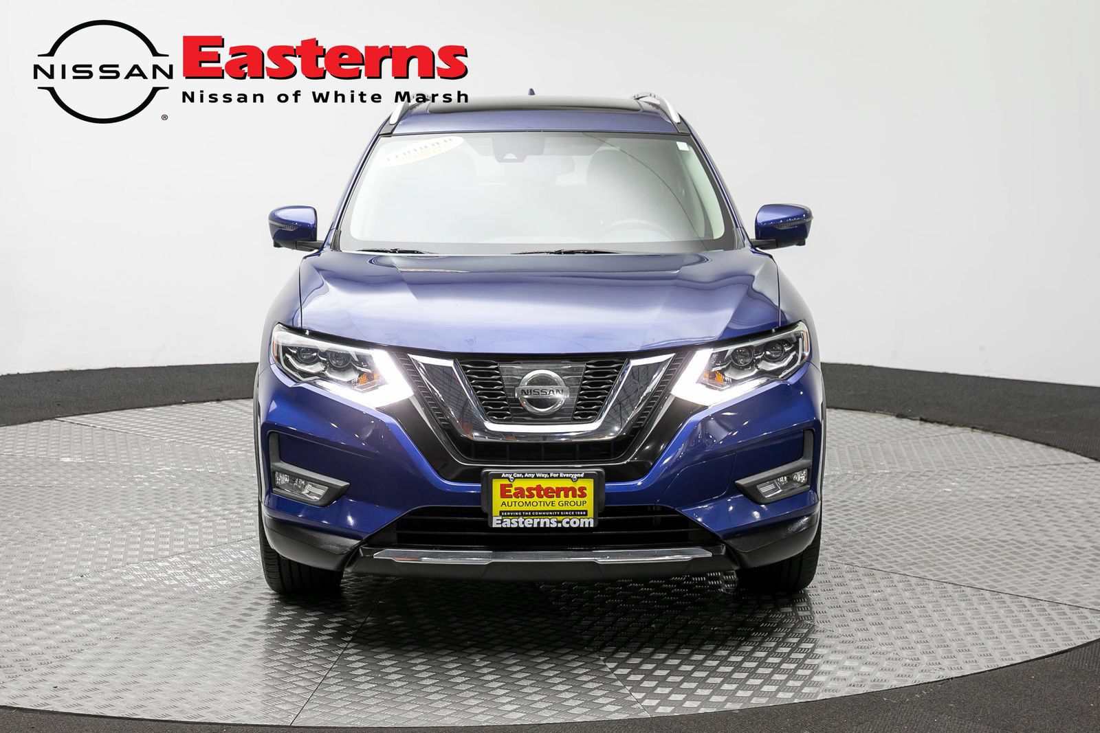 Used 2017 Nissan Rogue SL w/ SL Premium Package AWD/4WD image 2