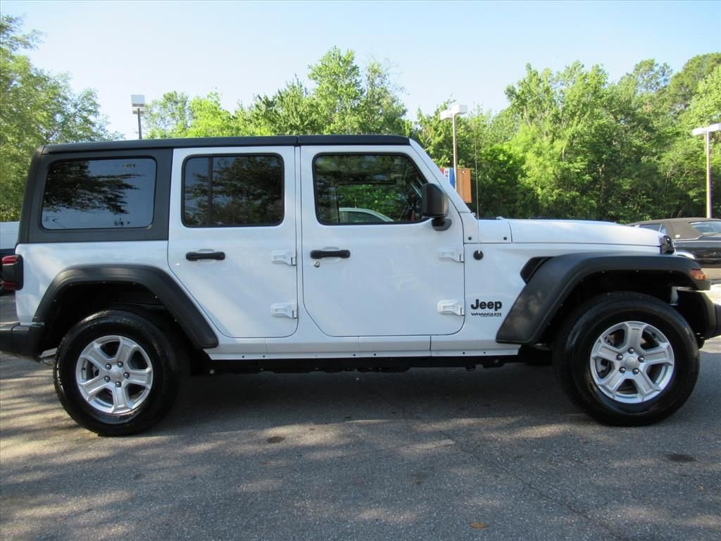 Certified 2022 Jeep Wrangler Unlimited Sport AWD/4WD image 2