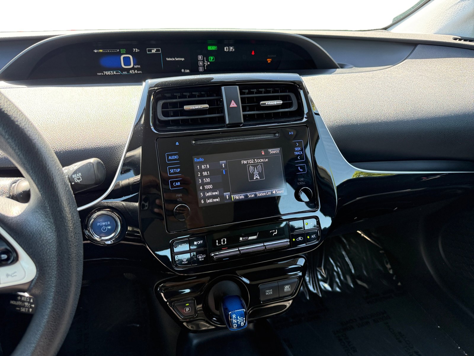 Used 2017 Toyota Prius Two FWD image 12