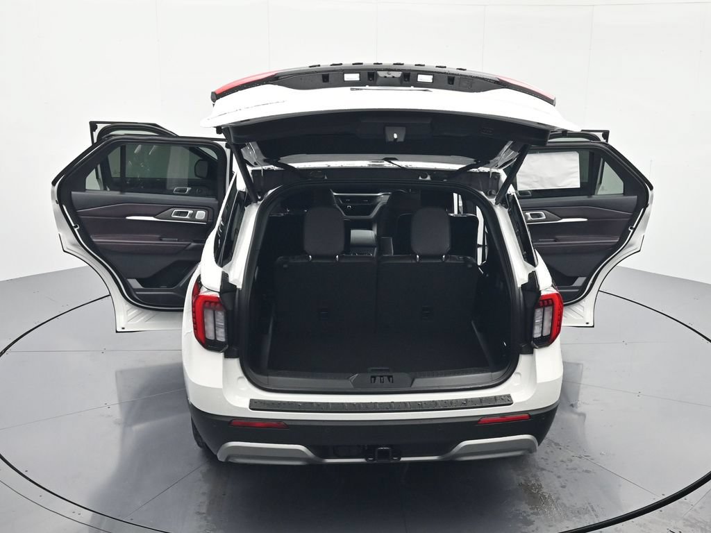 New 2026 Ford Explorer Platinum RWD image 46