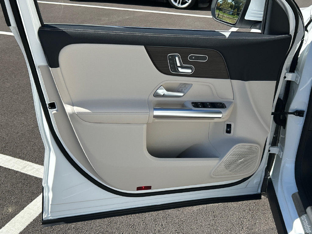 New 2026 Mercedes-Benz GLA 250 4MATIC image 10