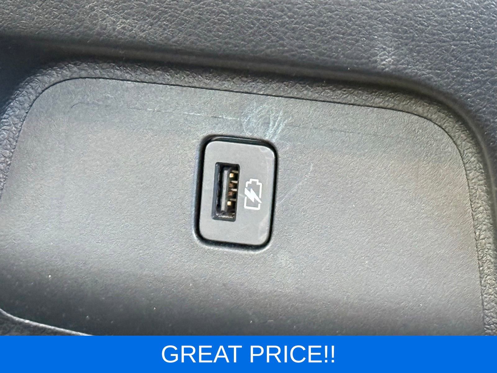 Used 2025 Nissan Sentra SV w/ SV Premium Package FWD image 17