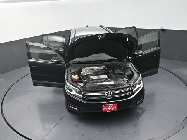 Used 2017 Volkswagen Tiguan S FWD image 40