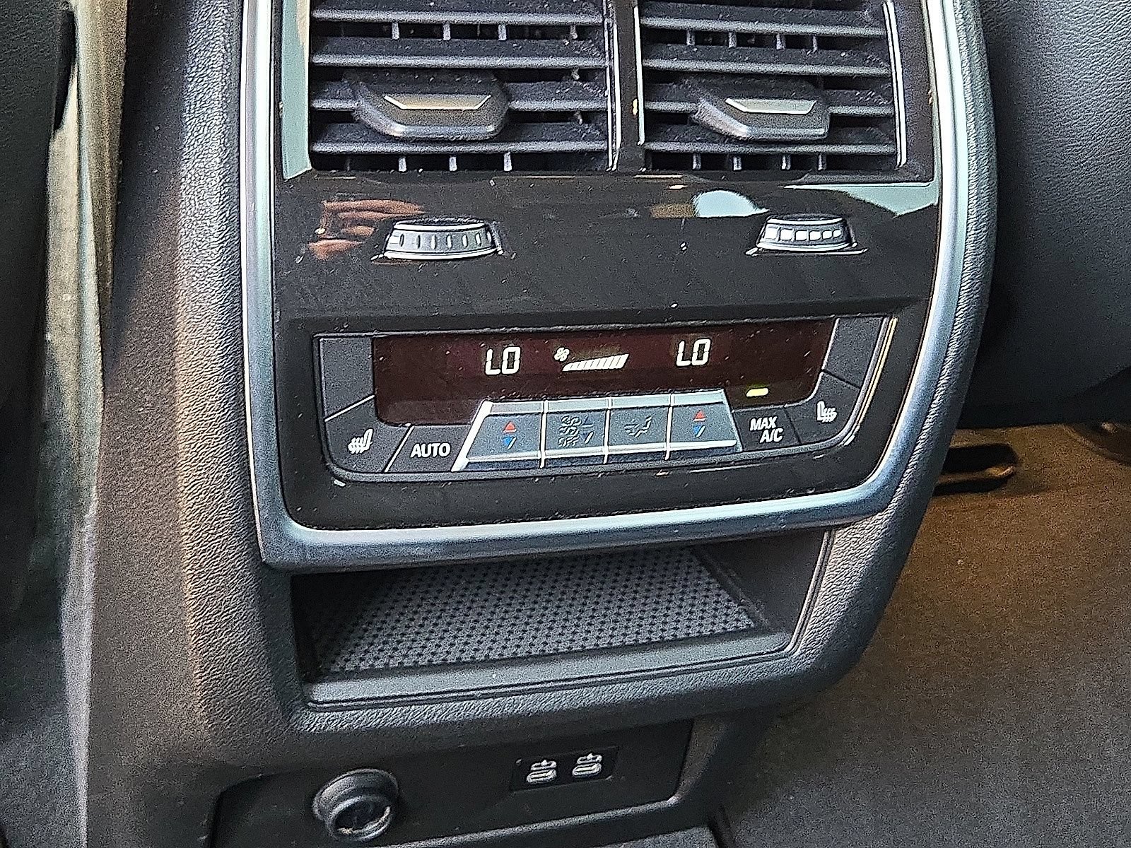 Used 2025 BMW X5 xDrive50e AWD/4WD image 17