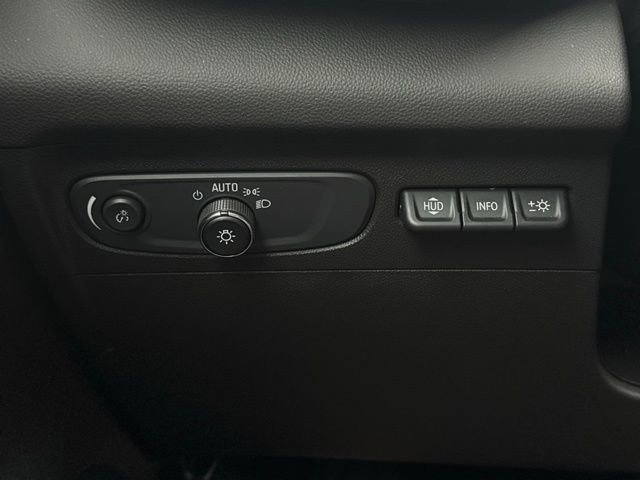 Used 2022 Buick Envision Avenir w/ Technology Package II image 33