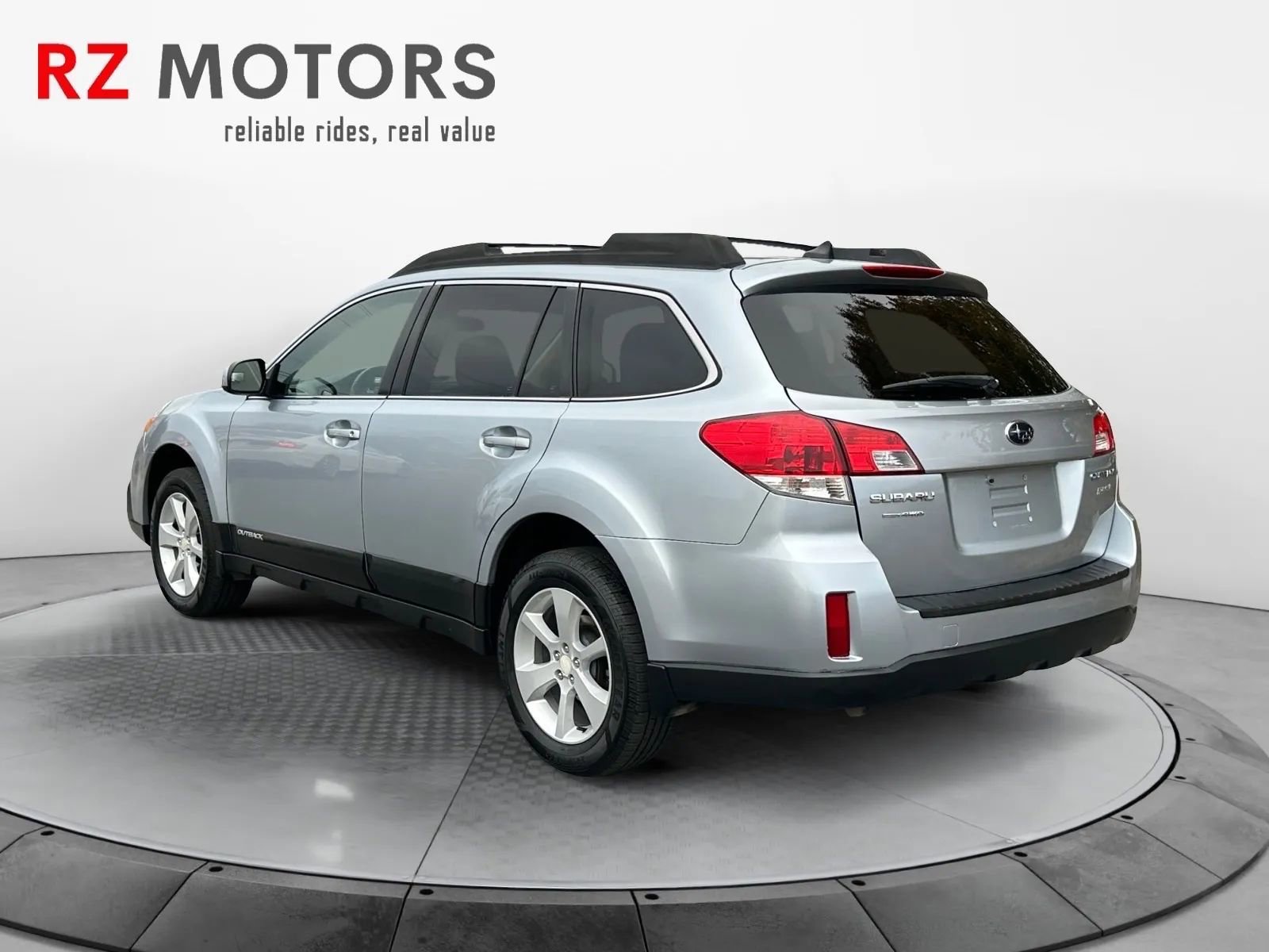 Used 2014 Subaru Outback 2.5i Premium image 3