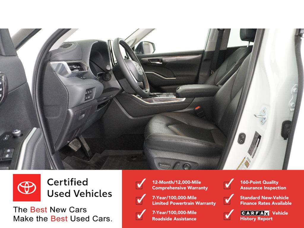 Certified 2025 Toyota Highlander Limited image 13
