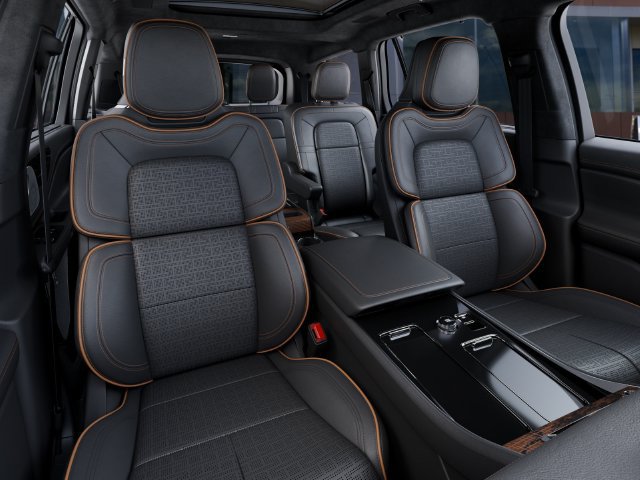 New 2027 Lincoln Aviator Black Label w/ Black Label Special Edition AWD/4WD image 10