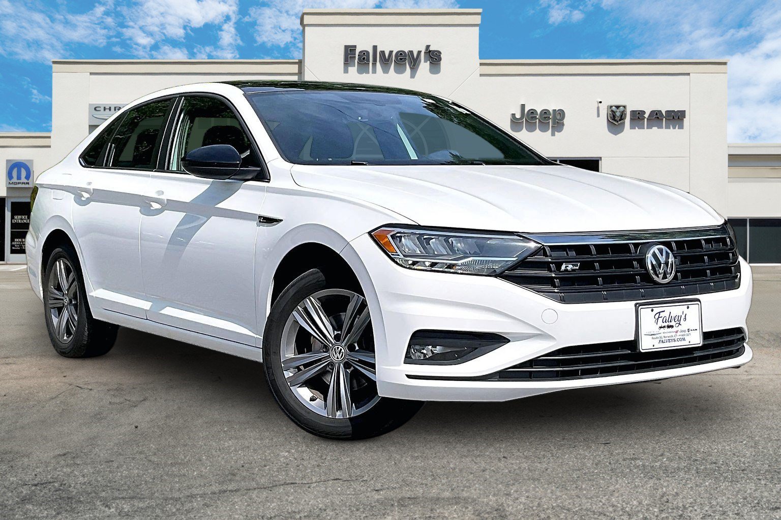 Used 2019 Volkswagen Jetta R-Line w/ R-Line Cold Weather Package FWD image 11