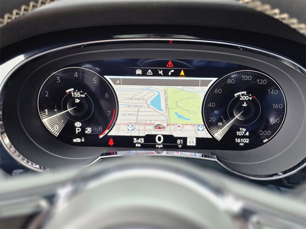 Used 2023 Bentley Bentayga Extended Wheelbase image 33