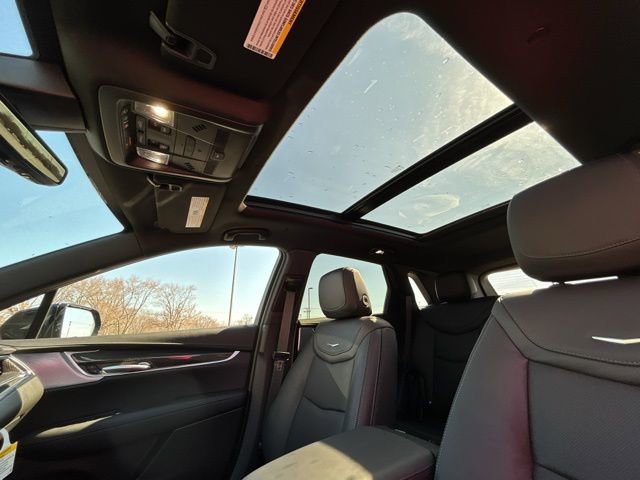 New 2026 Cadillac XT5 Sportv w/ LPO, Onyx Lite Package image 26