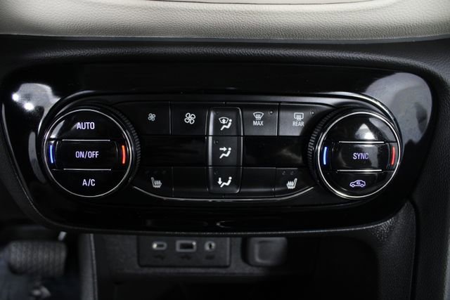 Used 2022 Buick Encore GX Select image 6