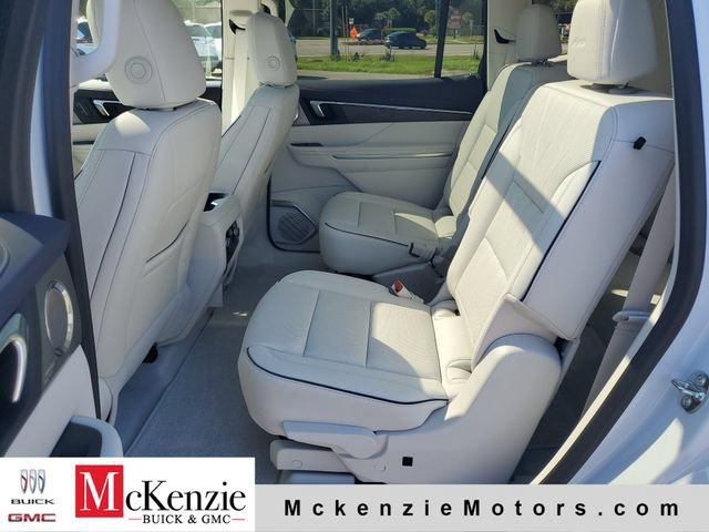 New 2027 Buick Enclave Avenir w/ LPO, Floor Liner Package FWD image 23