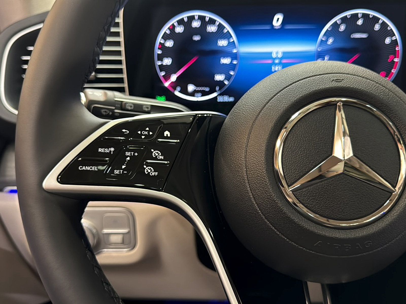 Certified 2026 Mercedes-Benz GLE 350 4MATIC image 23