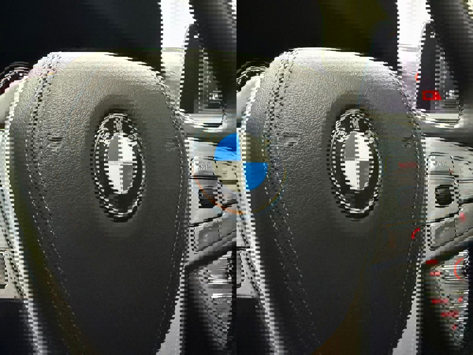 Used 2018 BMW 740e xDrive image 21