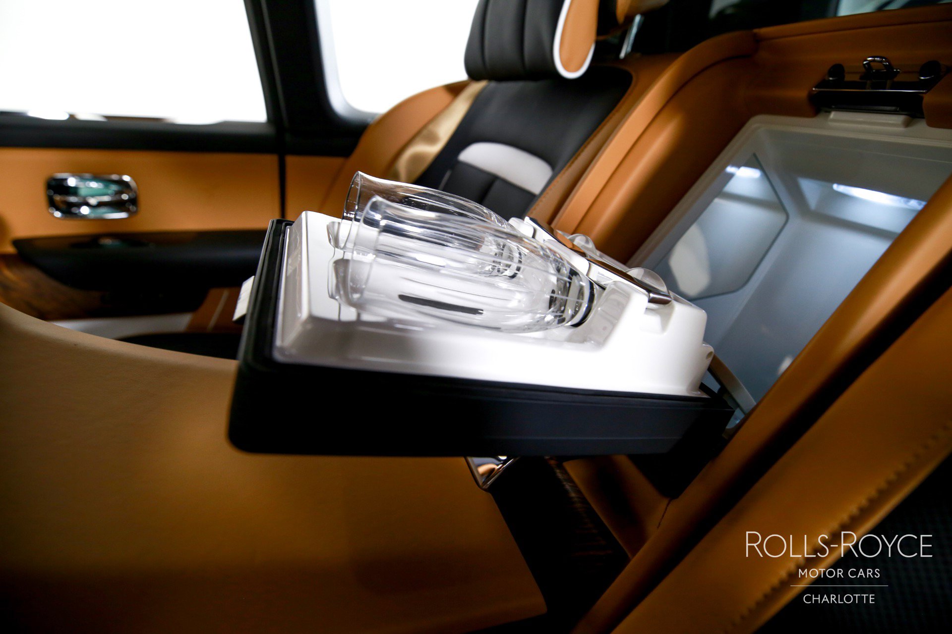 Certified 2025 Rolls-Royce Cullinan image 24