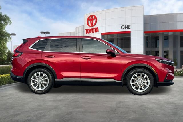 Used 2025 Honda CR-V EX image 3