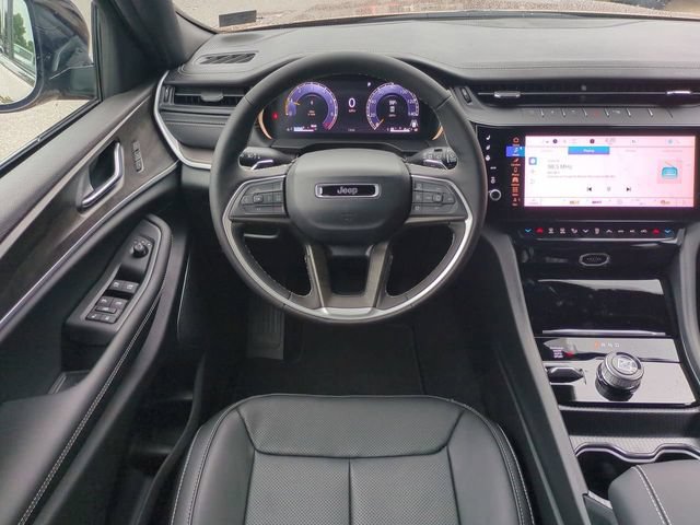 New 2026 Jeep Grand Cherokee L Limited AWD/4WD image 16