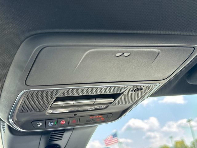 New 2027 Buick Enclave Avenir w/ LPO, Illumination Package FWD image 22