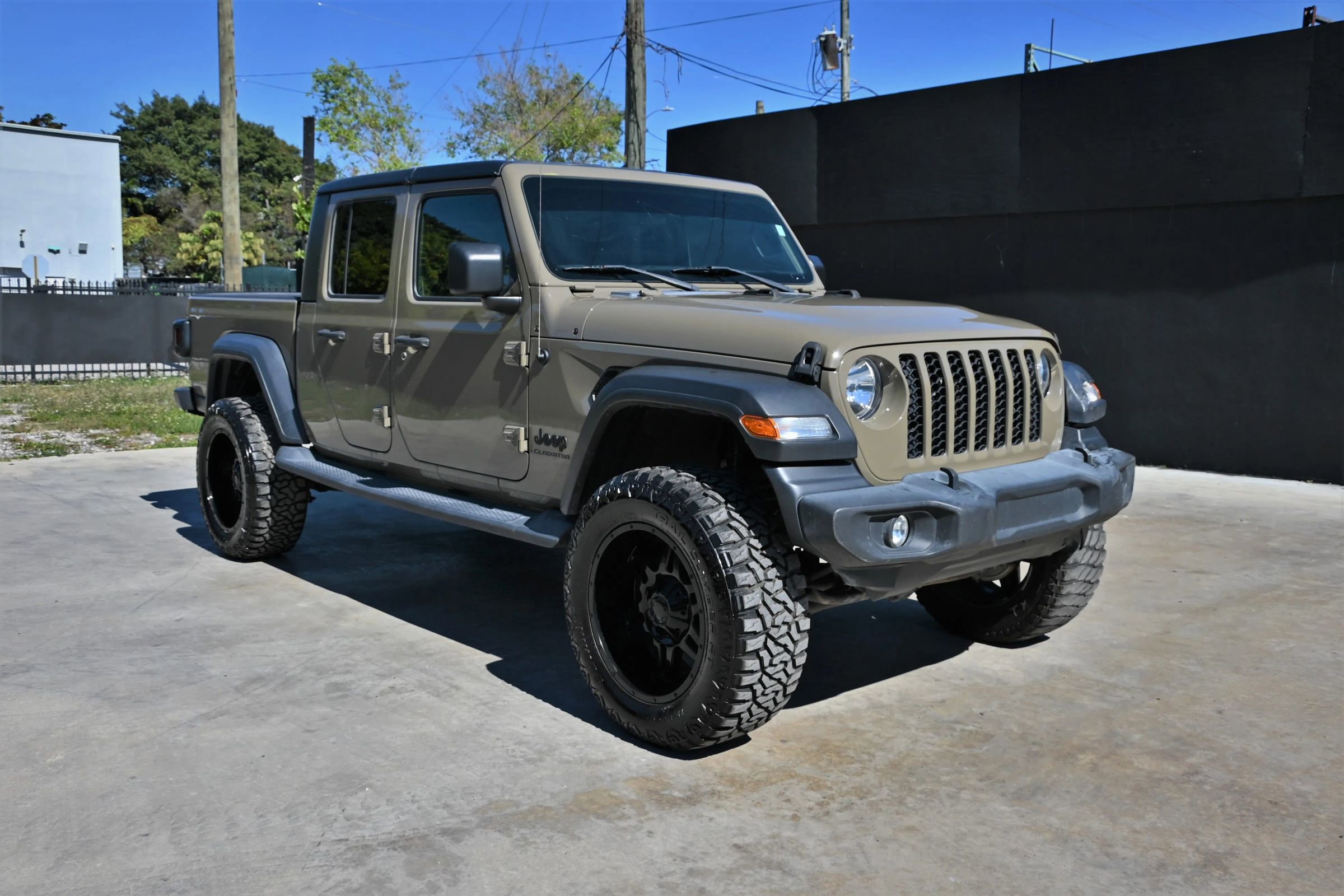 Used 2020 Jeep Gladiator Sport w/ Quick Order Package 24S