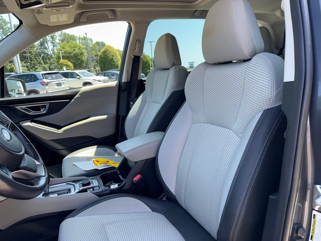 Used 2023 Subaru Forester Premium AWD/4WD image 11