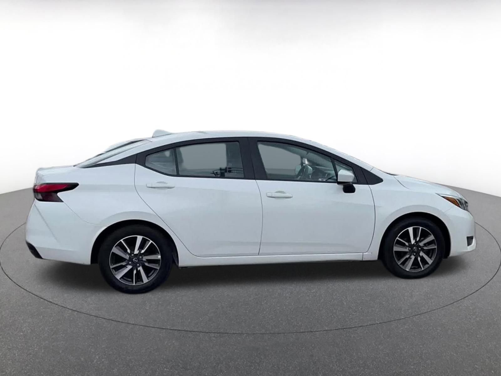 Used 2025 Nissan Versa SV image 15