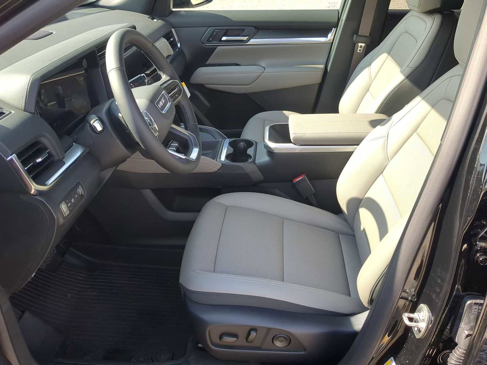 New 2026 GMC Terrain Elevation w/ Elevation Premium Package image 14