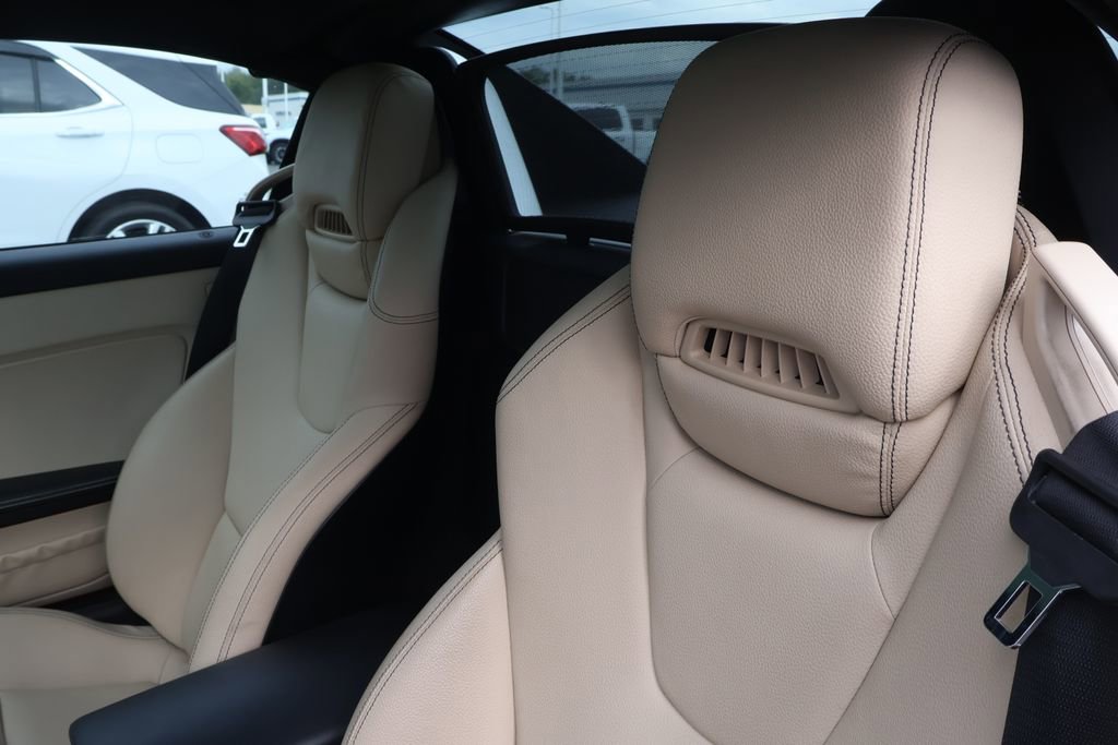 Used 2016 Mercedes-Benz SLK 300 image 12