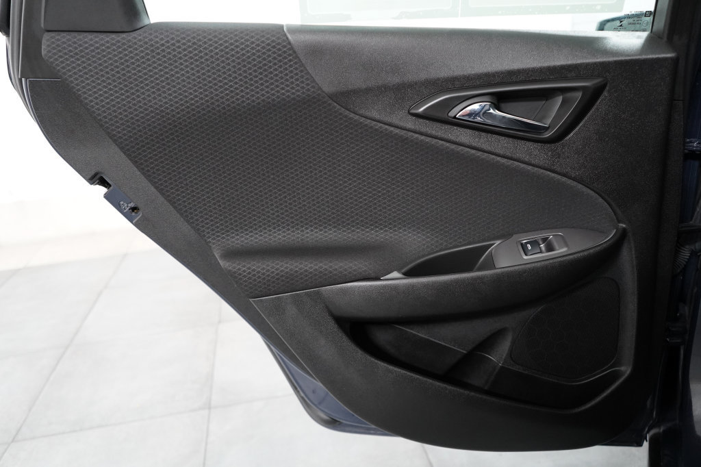 Used 2025 Chevrolet Malibu RS FWD image 29