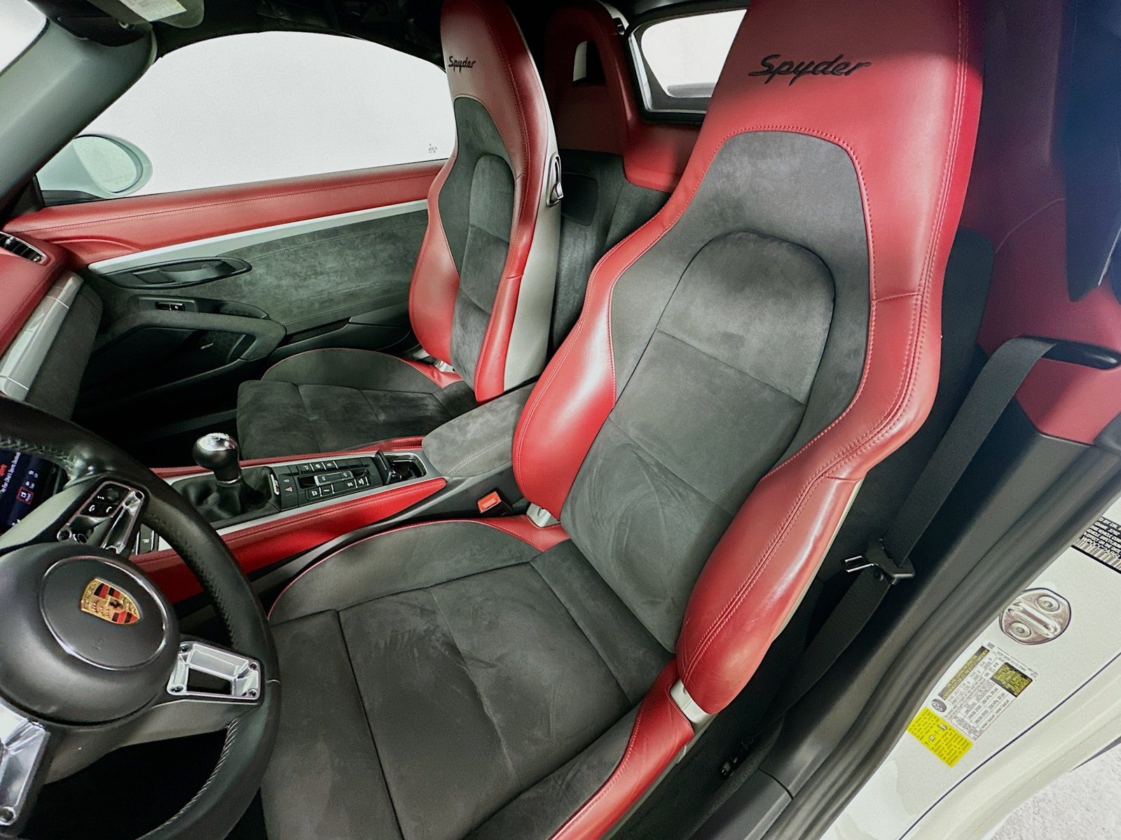 Certified 2020 Porsche 718 Boxster Spyder RWD image 33