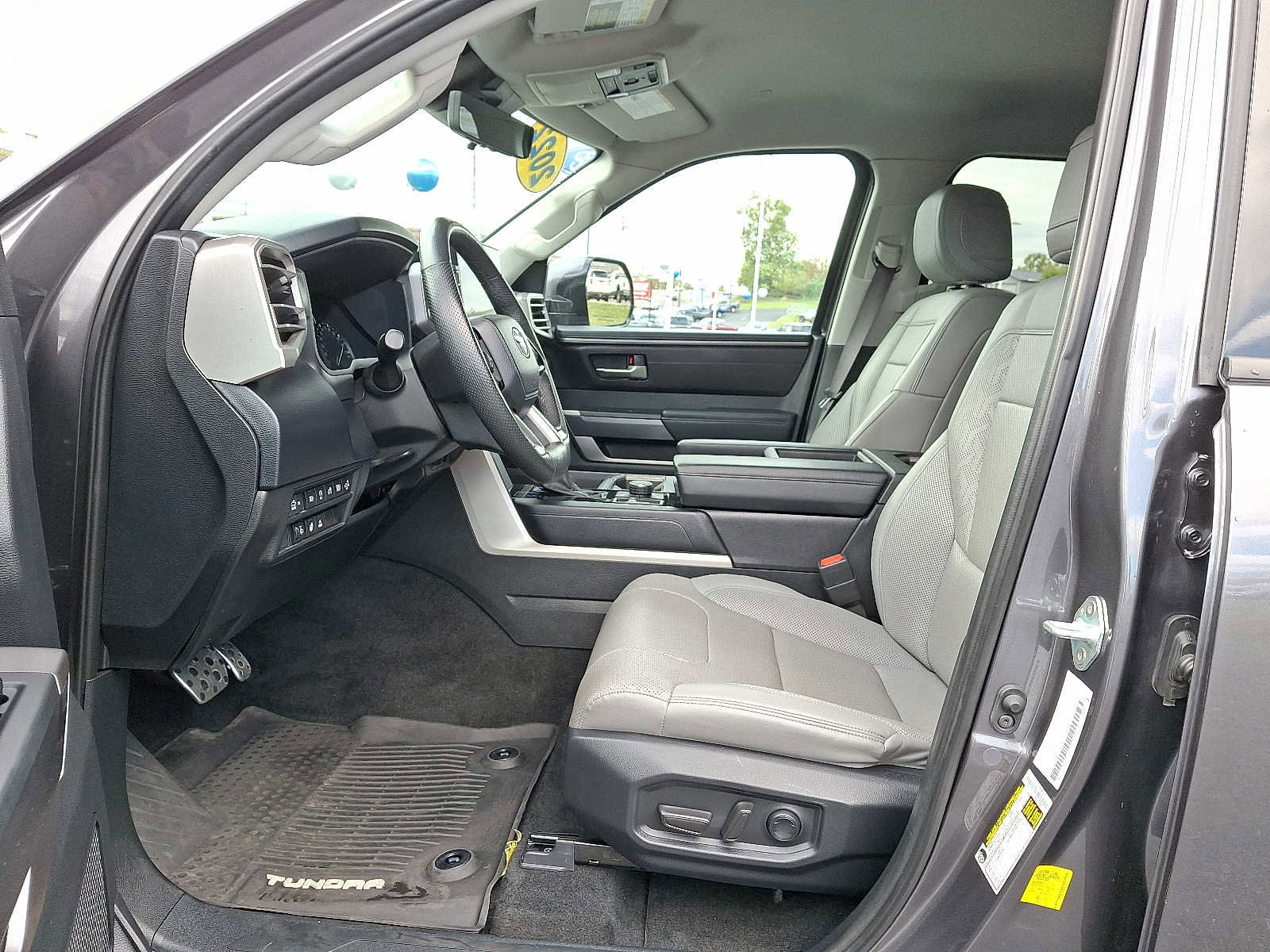 Used 2022 Toyota Tundra SR5 image 13