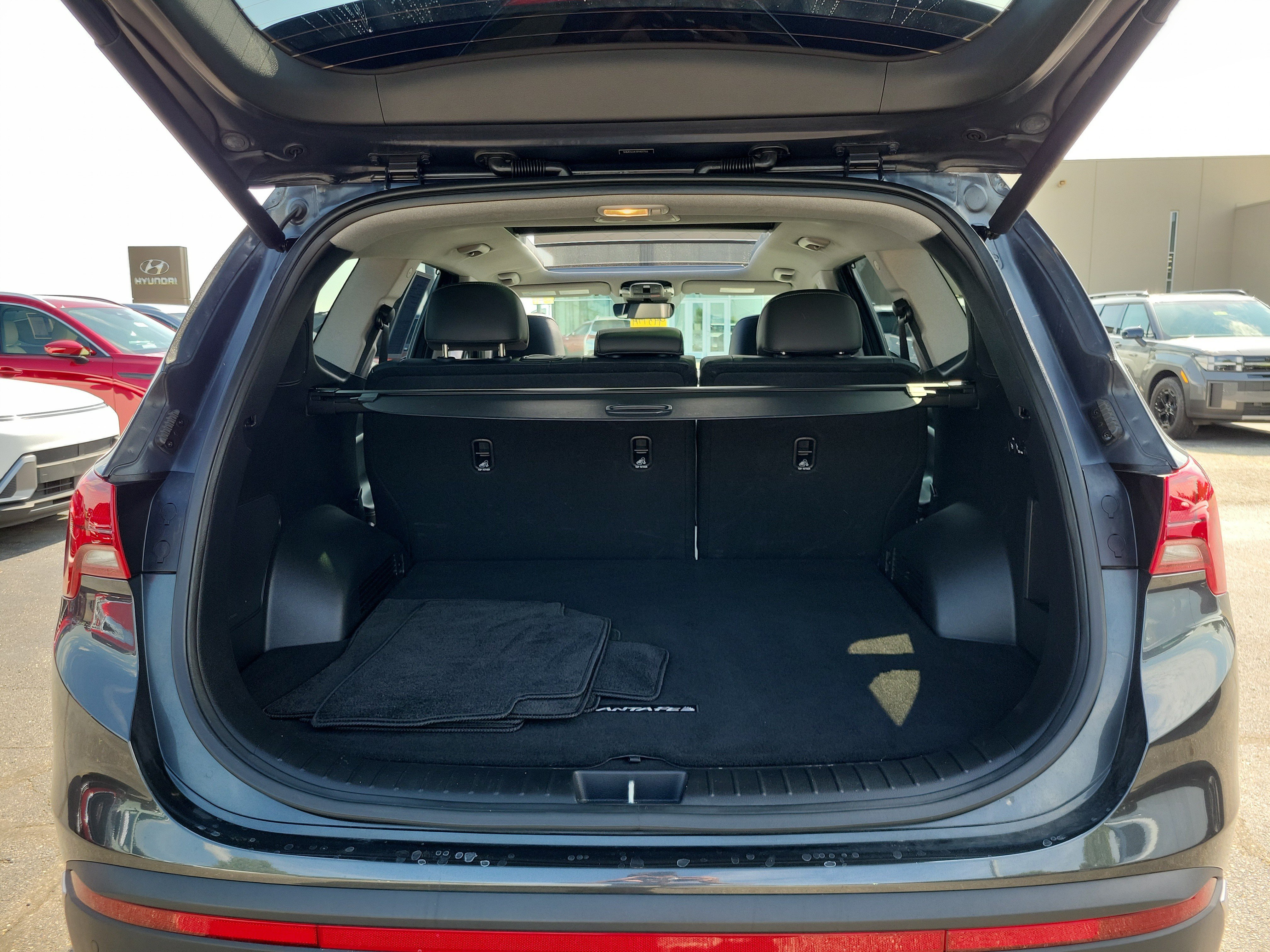 Used 2023 Hyundai Santa Fe Limited AWD/4WD image 8