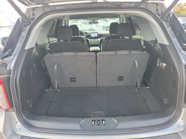 Used 2022 Ford Explorer XLT image 6