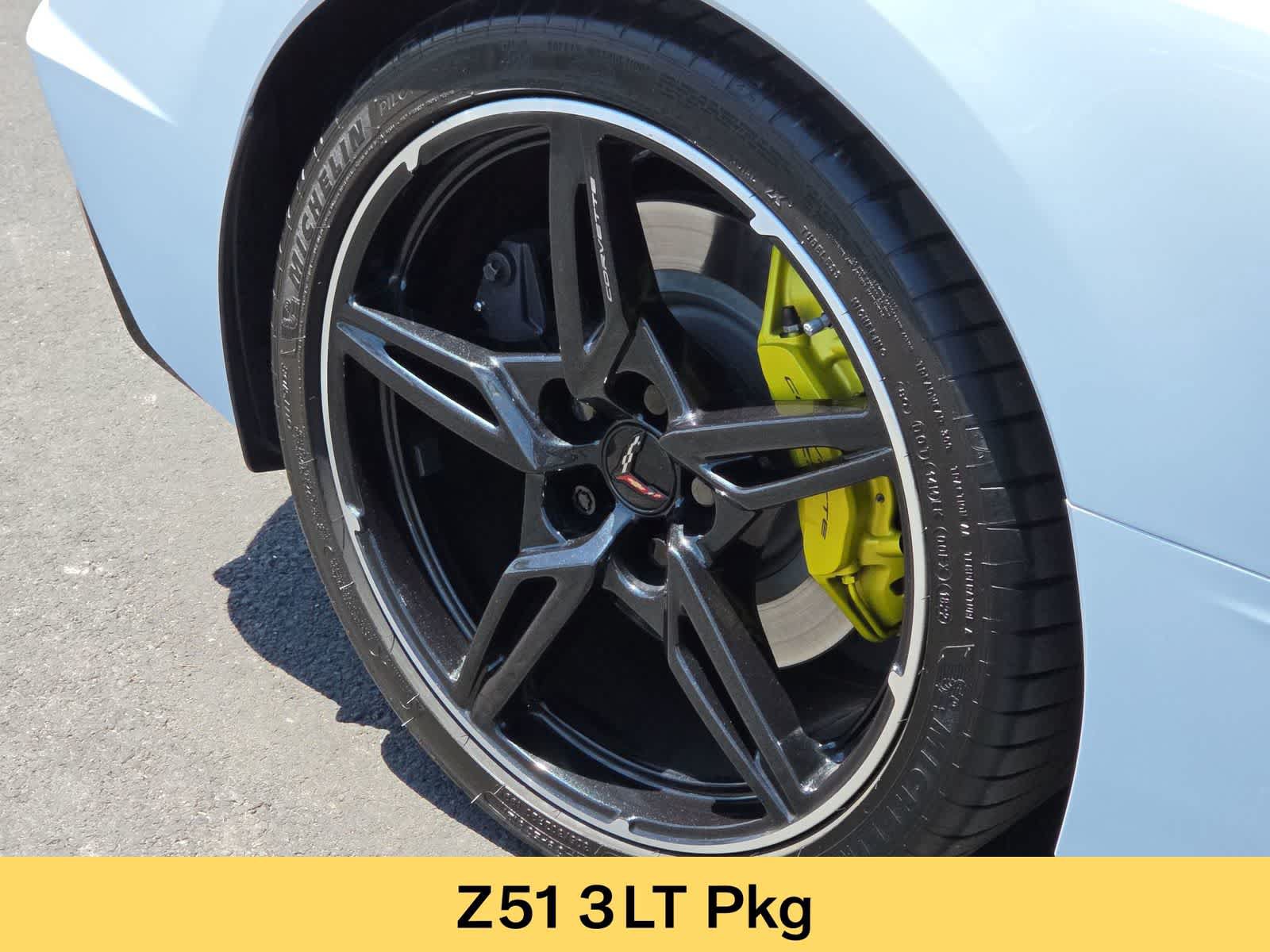 Used 2023 Chevrolet Corvette Stingray Premium Conv w/ Z51 Performance Package RWD image 12