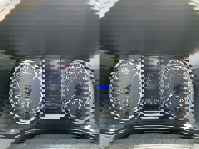 Used 2018 Toyota Tacoma Limited image 28