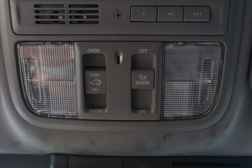 Used 2021 Honda CR-V Touring image 30