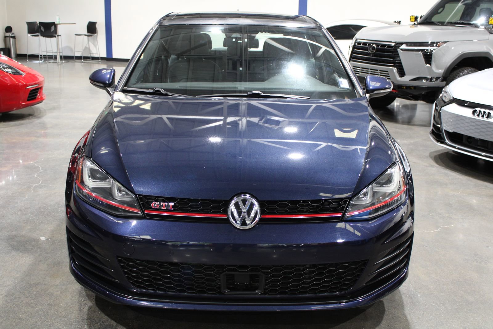 Used 2016 Volkswagen GTI SE FWD image 4