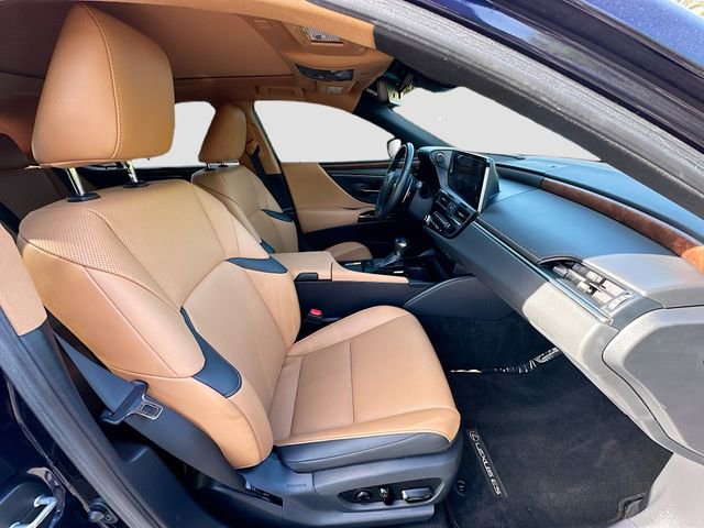 Used 2023 Lexus ES 350 w/ Premium Package image 28