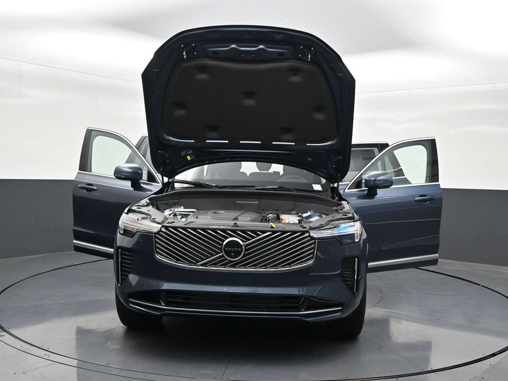 New 2026 Volvo XC90 T8 Plus AWD/4WD image 34