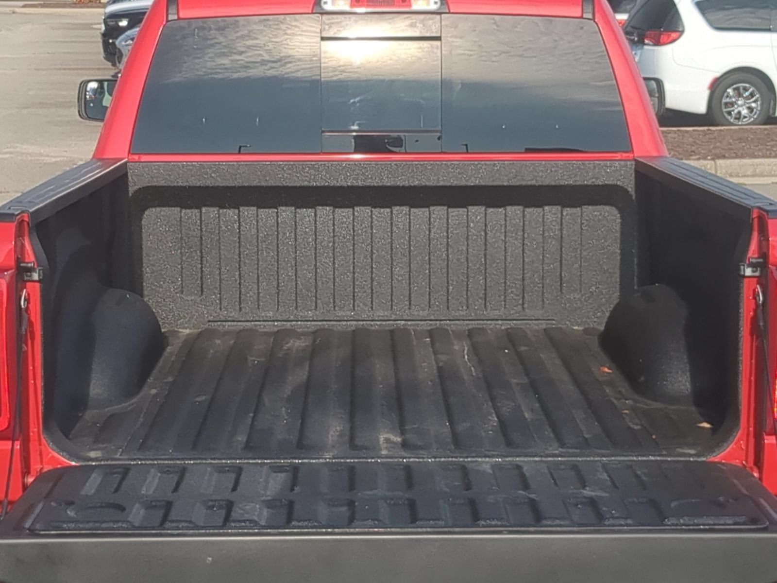 Used 2025 RAM 1500 Laramie AWD/4WD image 33