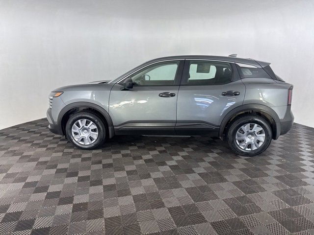 Used 2025 Nissan Kicks S image 8