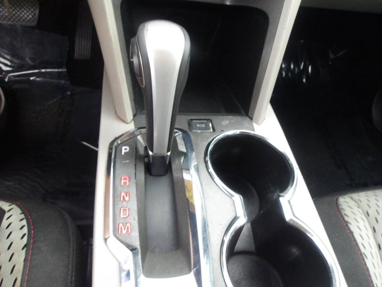 Used 2015 GMC Terrain SLE FWD image 25